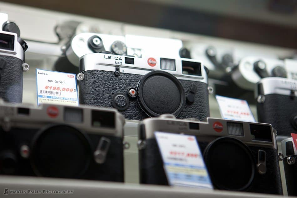 Leica Cameras (B1F)