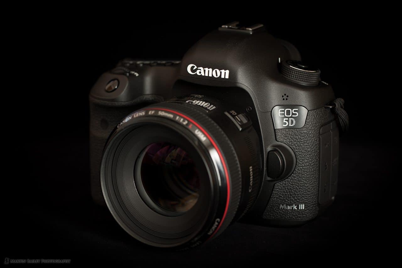 5D Mark III - Front View