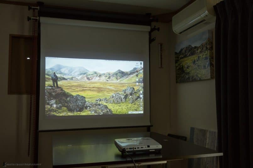 Using Manfrotto Expan System as Projection Screen
