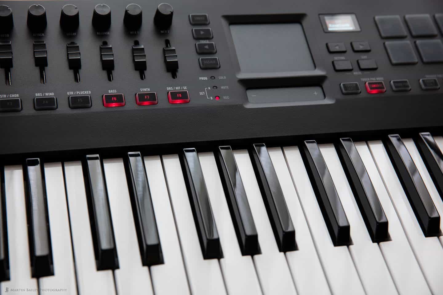 KORG Triton Taktile Keyboard/Synthesizer