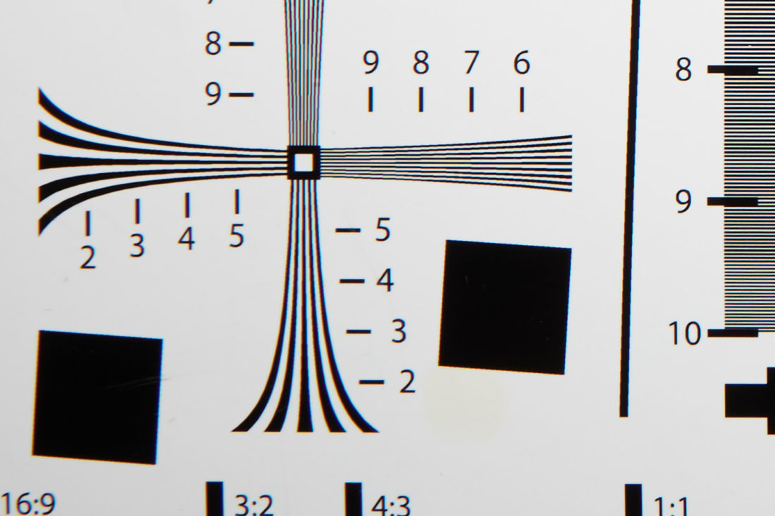 EF24-105mm @ 24mm f/8 Corner